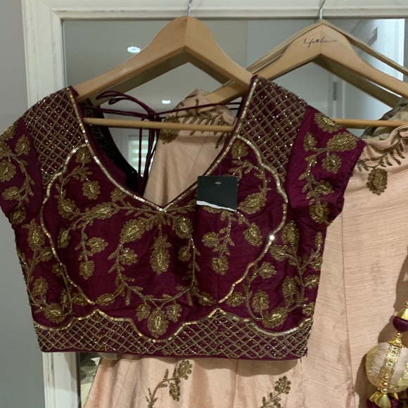 Sold out - Picture 2 of 10